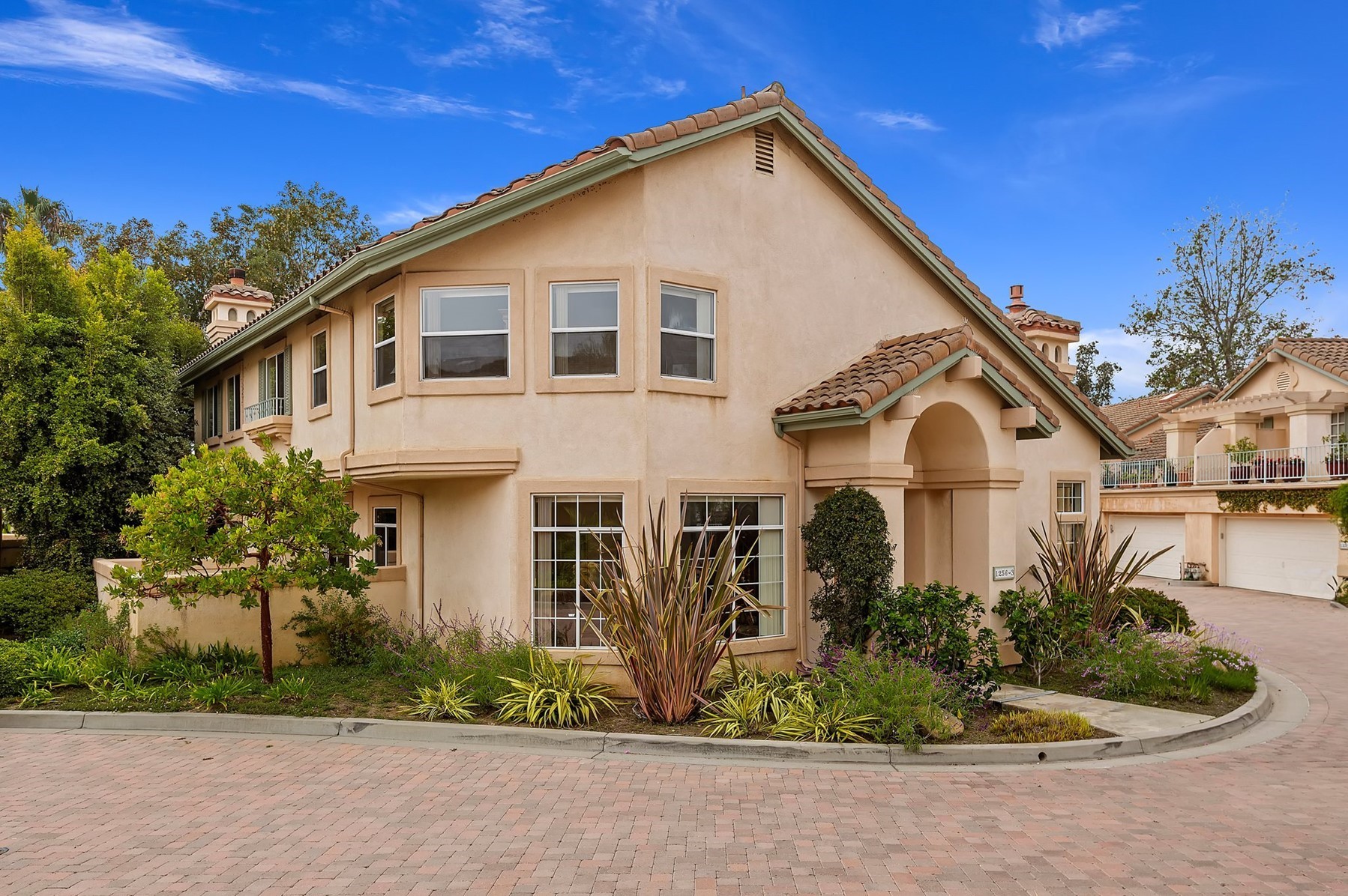 1256-3 Cravens Lane Carpinteria
