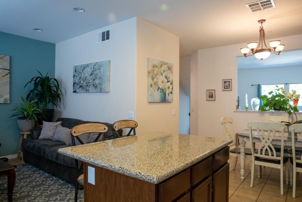 335 Matthew Way photo 5