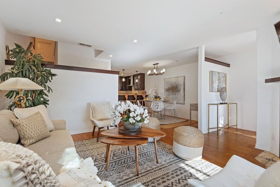 4258 Carpinteria Ave #3 photo 3