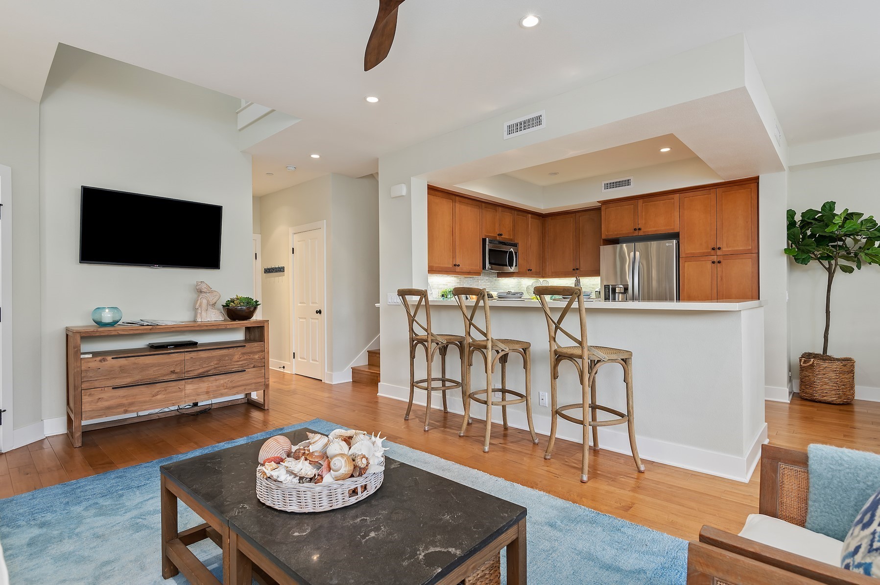 4359 Carpinteria Avenue photo 12