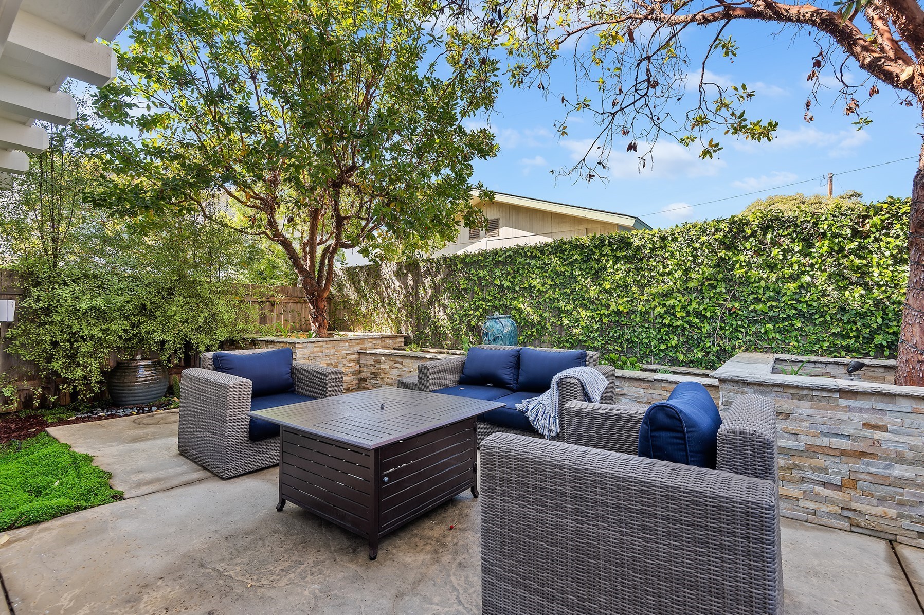 4359 Carpinteria Avenue photo 16