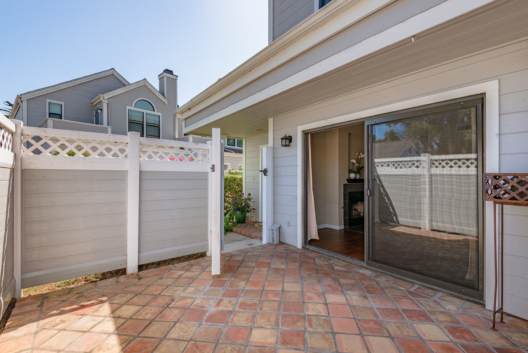 4523 Carpinteria Ave #A photo 3