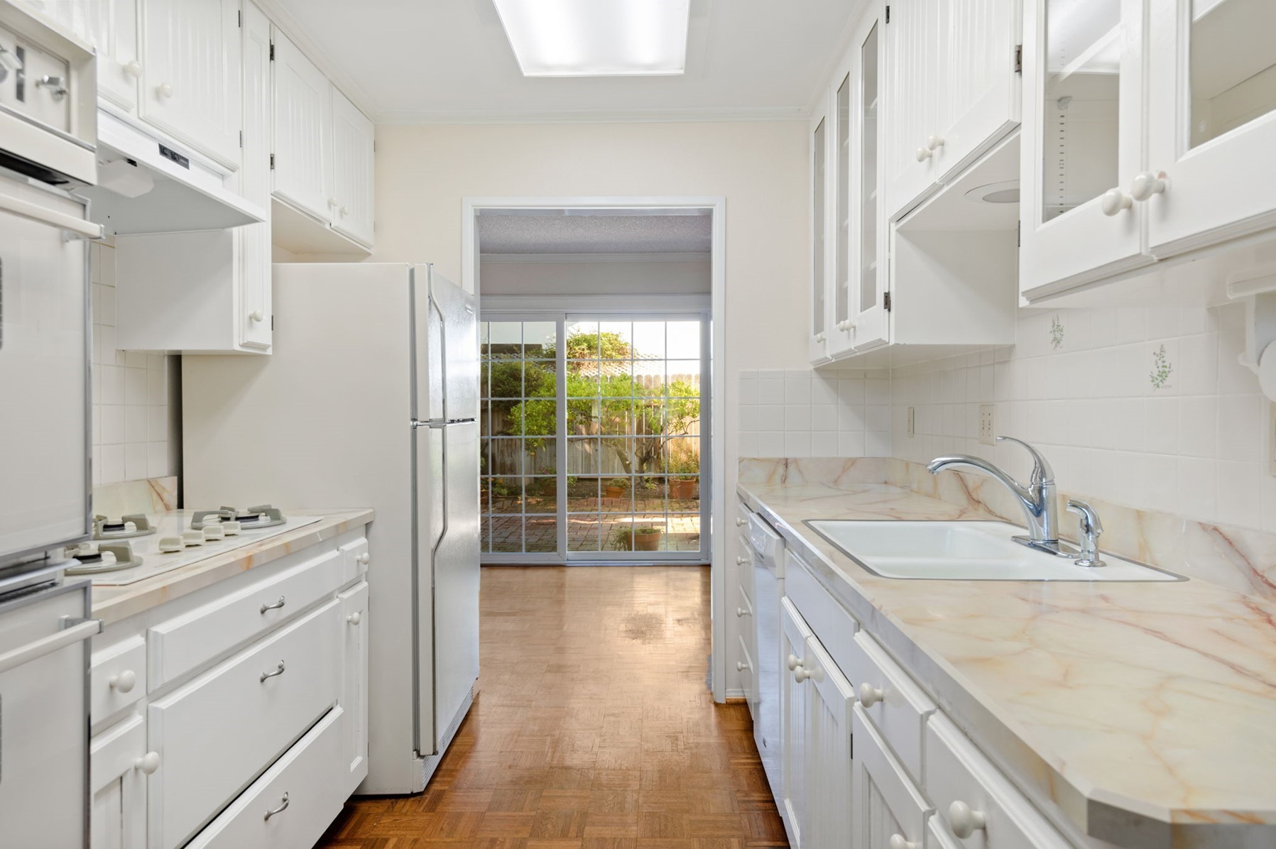 5444 Dariesa Street, Carpinteria, CA 93013 photo 4