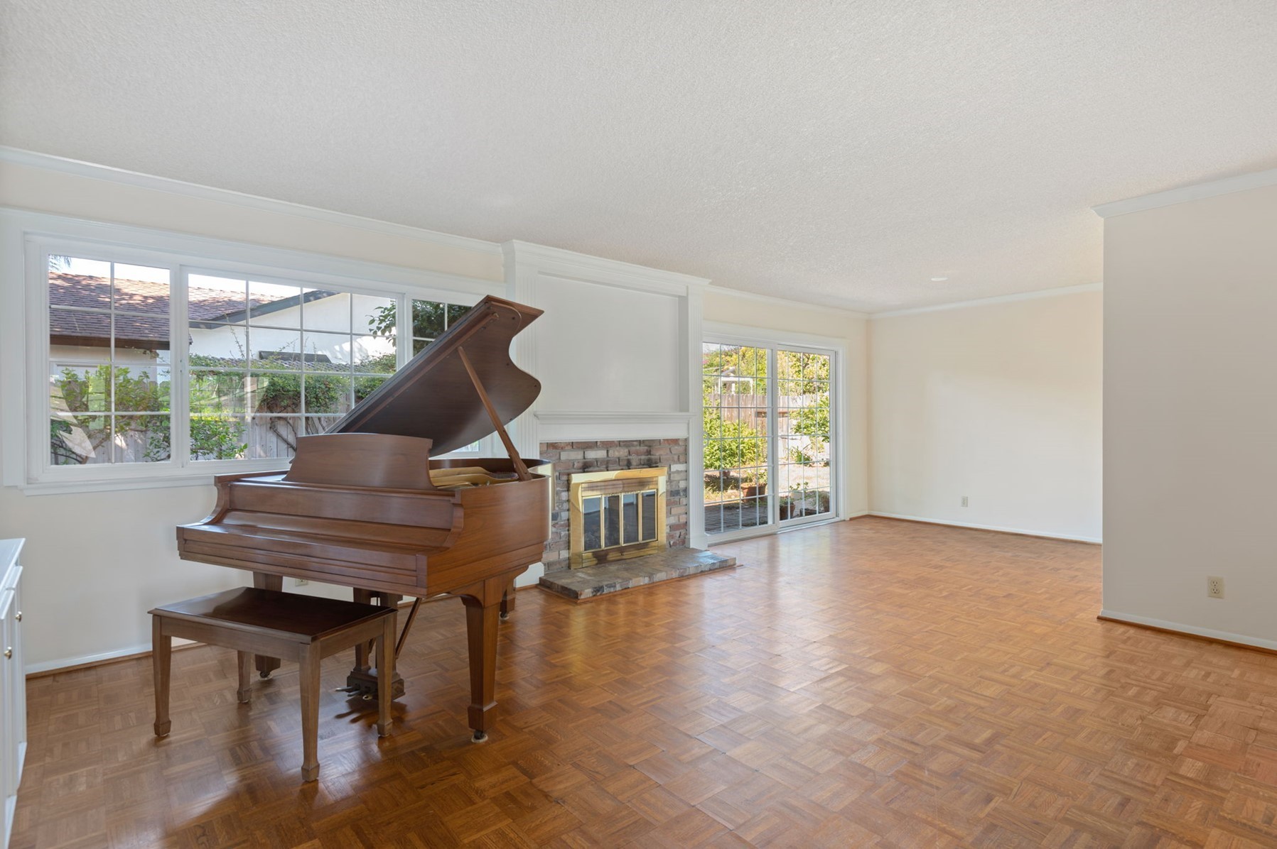 5444 Dariesa Street, Carpinteria, CA 93013 photo 7
