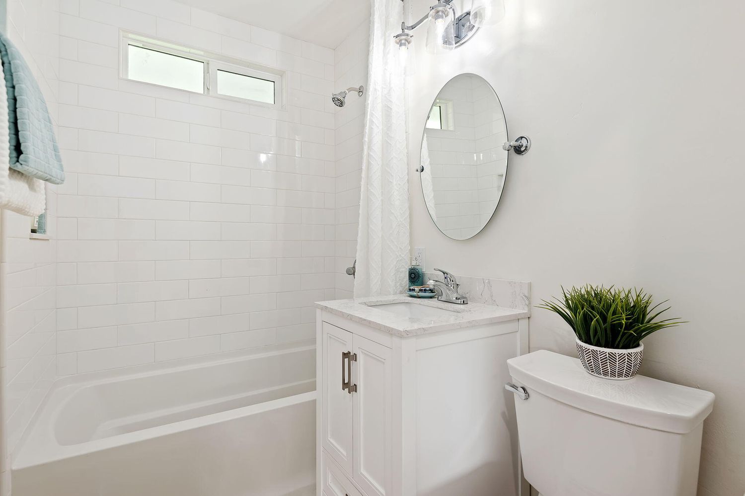 5652 Fiesta Drive photo 20