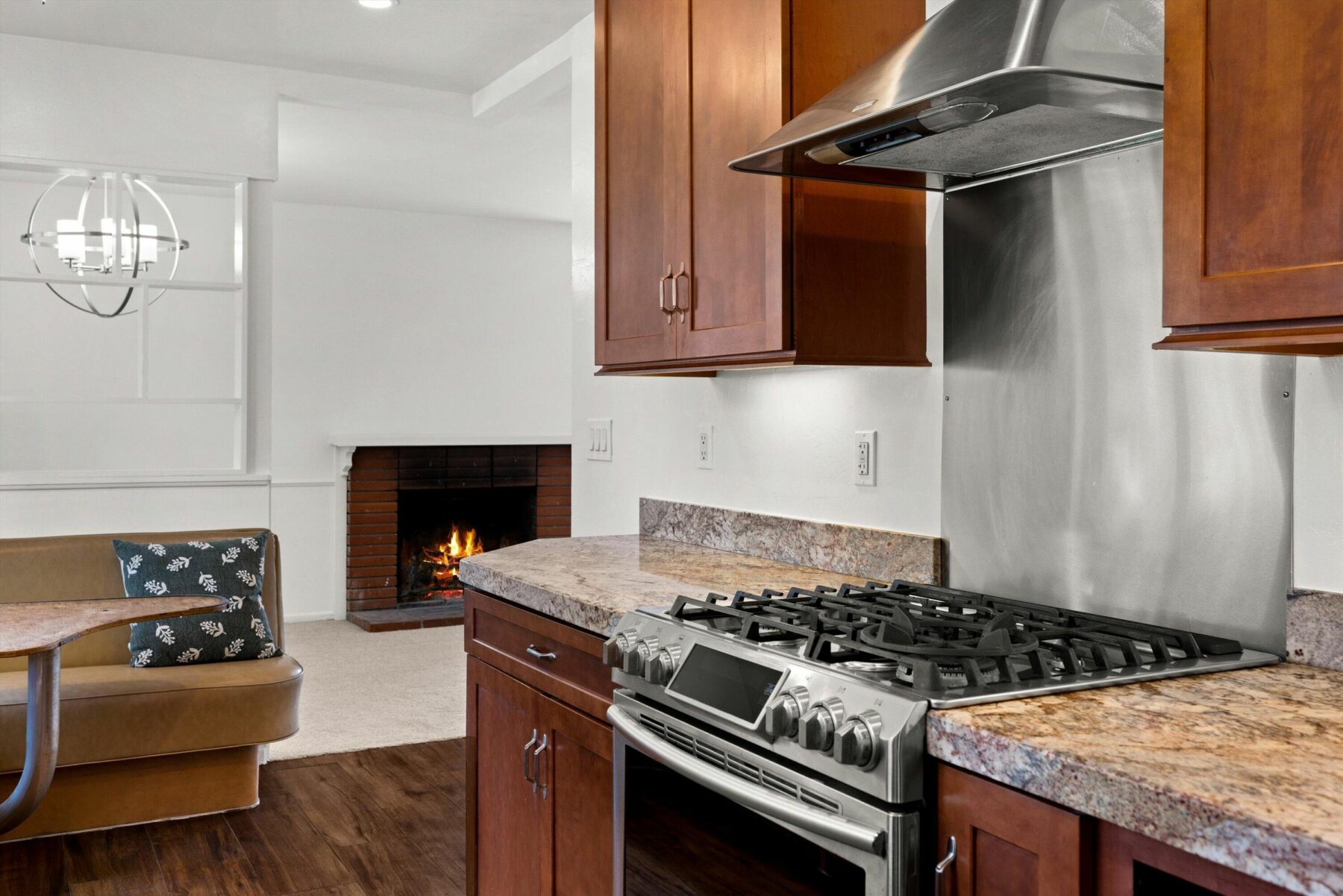 5688 Fiesta Drive photo 4
