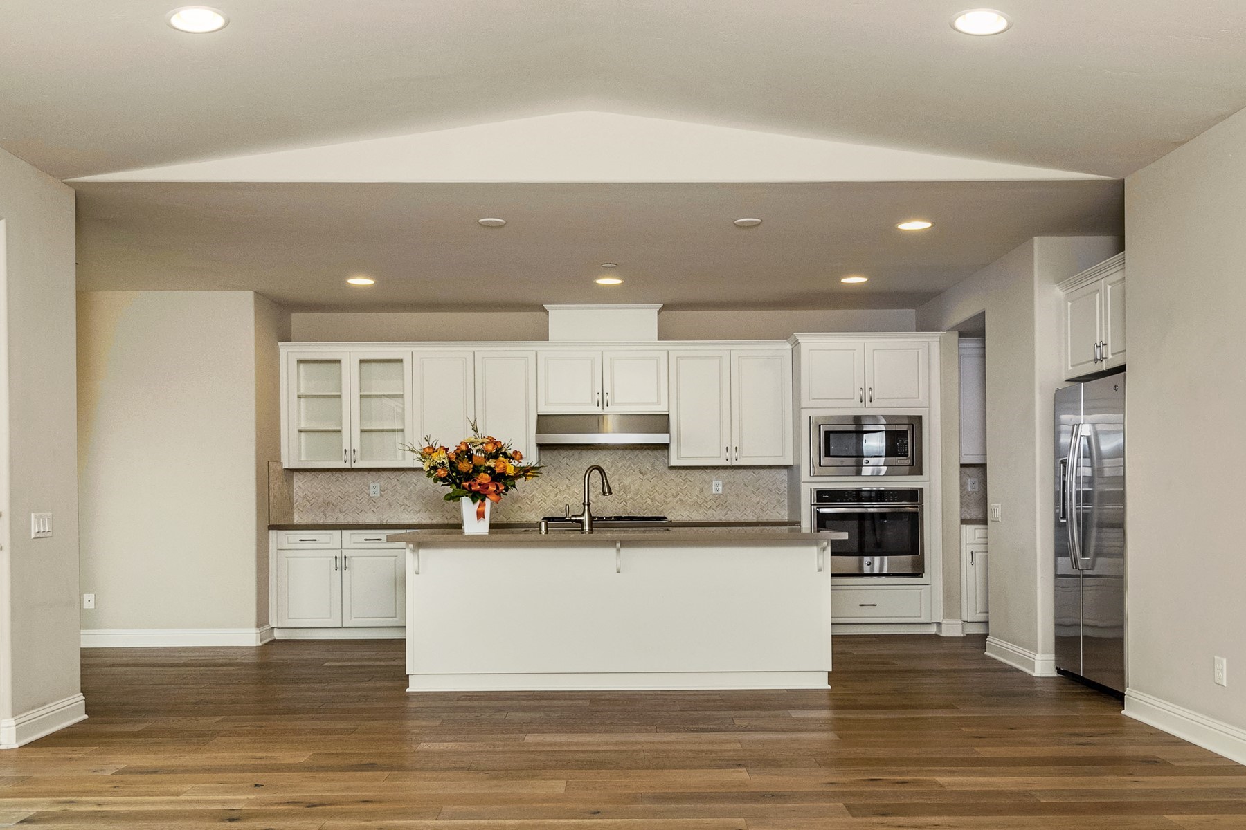 665 Valley Oak Road photo 3